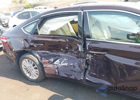 2014 Toyota Avalon Hybrid/Prem/Tour/Ltd z USA, uszkodzony, nr VIN 4T1BD1EB5EU022374